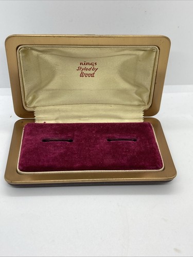 Antique? Hard case,velvet & satin lined RINGS STYLED BY WOOD 2 ring holder see p - Picture 16 of 21