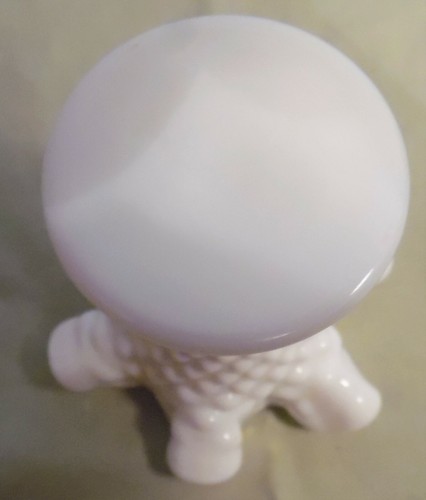 Fenton White Milk Glass Hobnail Trumpet Vase w Ruffle Scalloped Edge 4" Tall - Picture 4 of 5