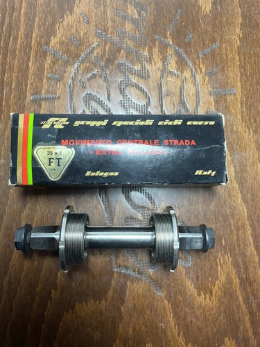 Vintage NOS FT Bologna Extrar Rolling Bottom Bracket IFrench 70mm Titannium - Picture 2 of 9