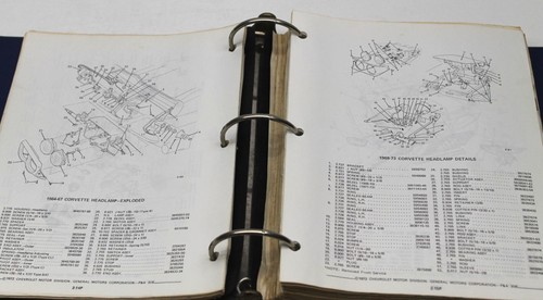 1971 Chevrolet Motors 1953-1973 Corvette Engine Data+Chassis+Body Parts Catalog  - Picture 4 of 9