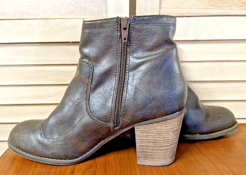 Women's Crown 8M Short Boots Brown Side Zip & Snap Block Wood Like Heel 5856067 - Picture 2 of 11
