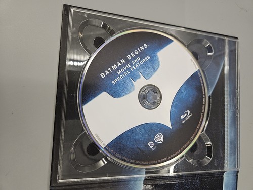 The Dark Night Trilogy Blu-ray Complete 5 Discs. - Picture 3 of 10