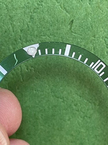 Authentic Rolex Submariner Kermit 16610LV Green Bezel Bezel Insert  Watch Hk800 - Picture 6 of 9