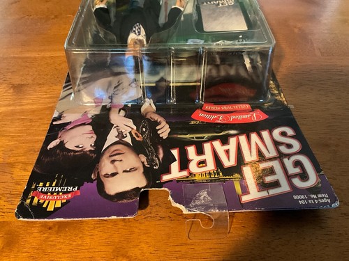 Get Smart Maxwell Smart Limited Edition 6.5” Action Figure By Exclusive Premiere - Picture 7 of 18