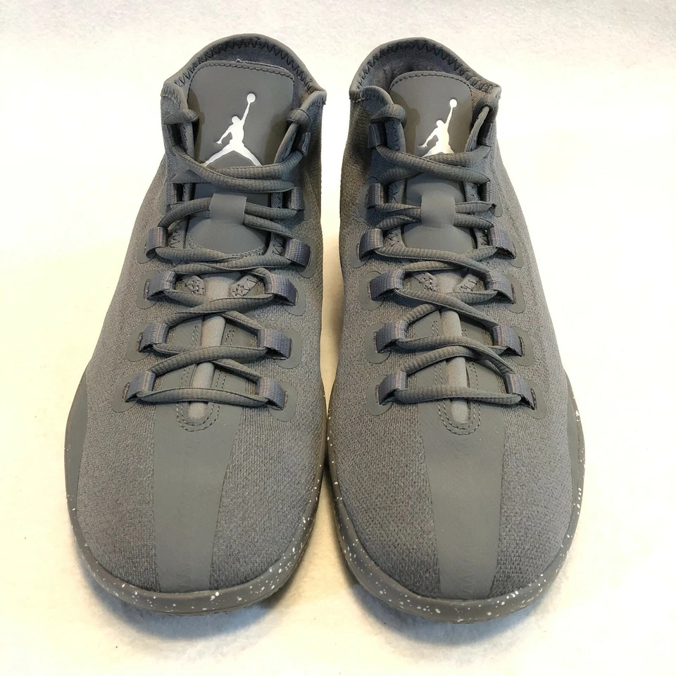 Nike Jordan Reveal Gris Zapatos Atléticos Para Hombre Talla US 10 - Baloncesto 834064-002 Foto 2 de 4