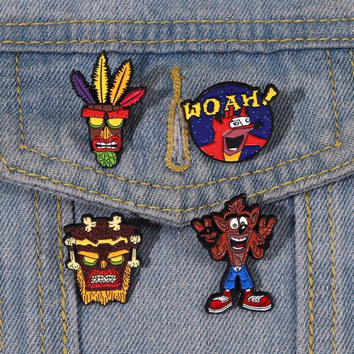 4 Pack Crash Bandicoot Woah Enamel Pin Retro Video Game Aku Aku Lapel Badge Gift - Picture 3 of 12