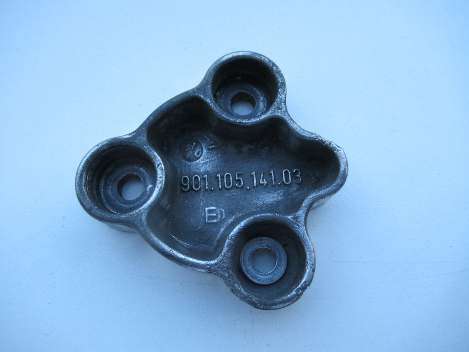 Photo 1/2