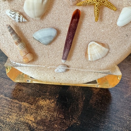 Unique Designs Letter Napkin Holder w/SeaShells Resin Lucite Ocean Beach Decor - Picture 14 of 15