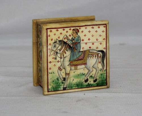 Vintage Hand Painted Horse On Solid Camel Bone Trinket Box 11213 - Picture 1 of 8