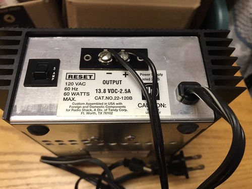 RADIO SHACK~ Regulated 12-V Power Supply ~# 22-120~ Tested~ with Box - Zdjęcie 10 z 10