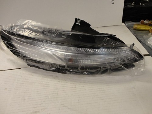 JEEP CHEROKEE PARK AND TURN SIGNAL ASSEMBLY (RH) 68157104AT - Picture 2 of 8