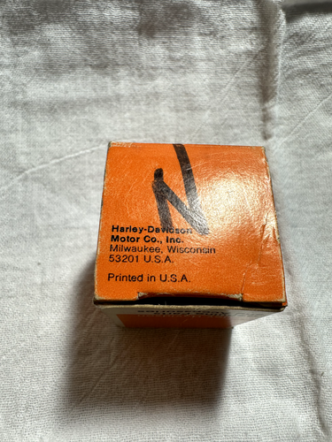 Cubierta primaria para pezón Harley Davidson NOS 24918-58 EE. UU. - Imagen 7 de 7