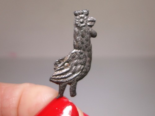 RARE ANTIQUE 1700-1900'S PRESSED POT METAL 1" ROOSTER LAPEL PIN! POLITICAL?? - Picture 1 of 7