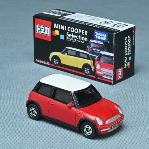 2010 Tomica Tomy Mini Cooper Selection, Kujix (Red & White Roof) Diecast Toy Car - Picture 1 of 8