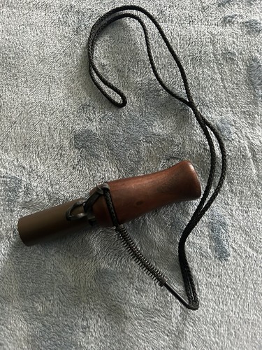 DUCK CALL WOOD WITH PLASTIC SLIDE KNECK ROPE 5 INCHES LONG - Picture 7 of 10