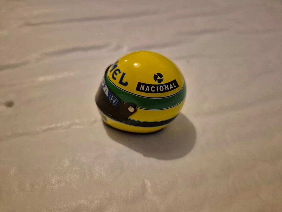 MINICHAMPS 1/8 CLASSIC LOTUS HONDA 1987 CAMEL AYRTON SENNA F1 FORMULA 1 HELMET - Image 4 of 4