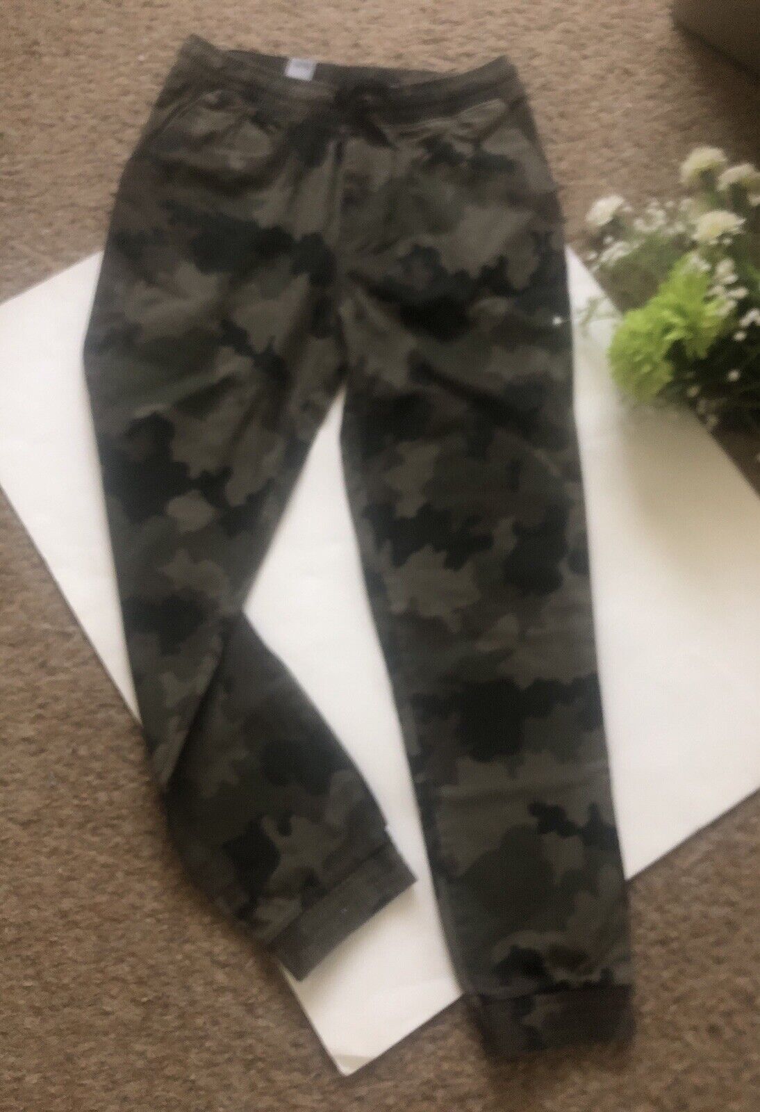 Picture 1 of 6