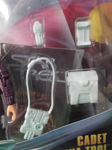 FIGURA CADETE STAR TREK ""DEANNA TROI"" FACTOR WARP SERIE 3 SIN USAR - Imagen 3 de 9