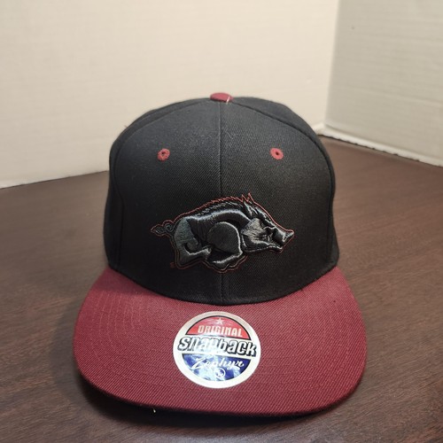 Arkansas Razorbacks Hat Cap Snap Back Black Red NCAA Football College Mens - Picture 2 of 8