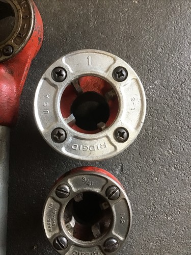 Ridgid USA Ratchet Pipe Threader Set With 6 Dies - Ratchet & 18" Handle - Picture 3 of 14