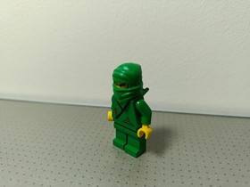 Lego Green Ninja cas203 from set 3346 Castle Vintage Rare. Nice Condition.