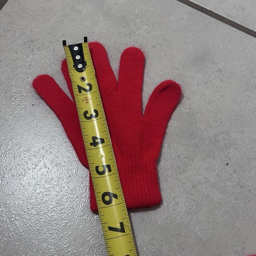 Kids Red Gloves Winter - Picture 3 of 3