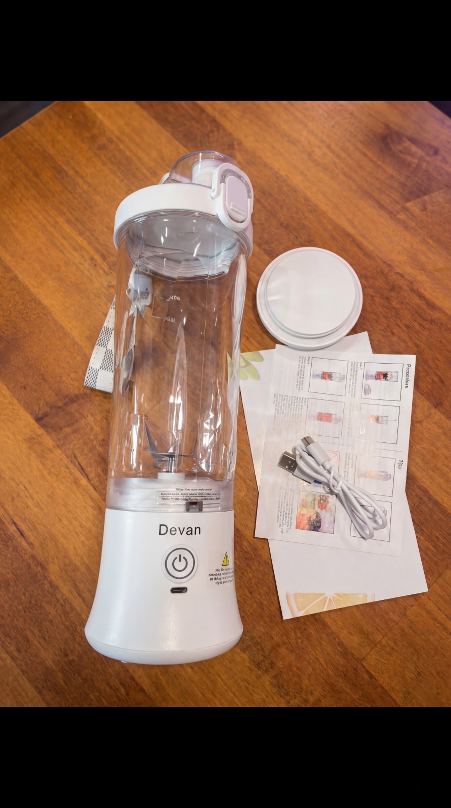 Portable Blender for Shakes & Smoothies &ndash; 20oz BPA-Free, USB Rechargeable, Water