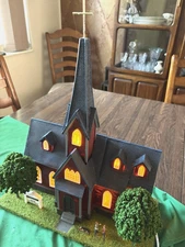 Menards Gold Line Trinity Community Church - O Gauge