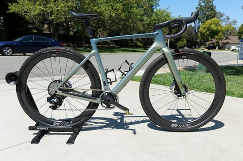 2023 SCOTT Addict 10 / RS Gravel Bike W/ SRAM Red XPLR Power, 54