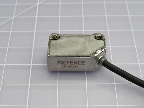 KEYENCE LR-XH250 COMPACT LASER SENSOR HEAD T256867 - Picture 3 of 4