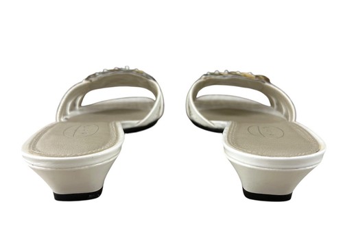 Talbots Bow Sandals Women’s Ivory Leather Slip On Shoes Size 6 AA - Picture 4 of 7