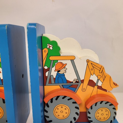 Wooden Children’s Bookends Tractor/ Digger Theme Painted Decorative Bookends UK - Picture 7 of 22
