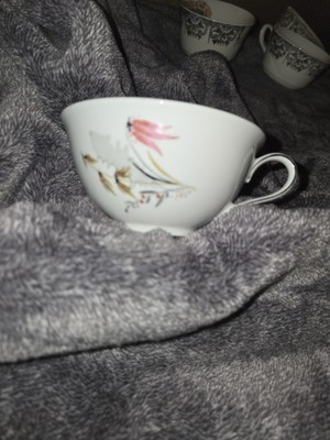 Mountain Bell (Pink Flower) Cup by Royal Duchess