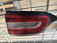 *2014-18 Jeep Cherokee Left Driver Side Inner Tail Light Lamp  *B28*