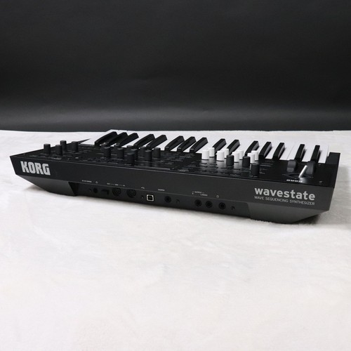 KORG wavestate Wave Sequencing 2.0 Synthesizer with Adapter & Manual Japan - Picture 4 of 8