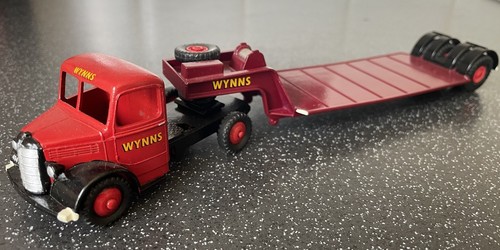 Dinky / Matchbox Toys Code 3 Bedford Articulated Low Loader Wynns - Superb! - Picture 13 of 13