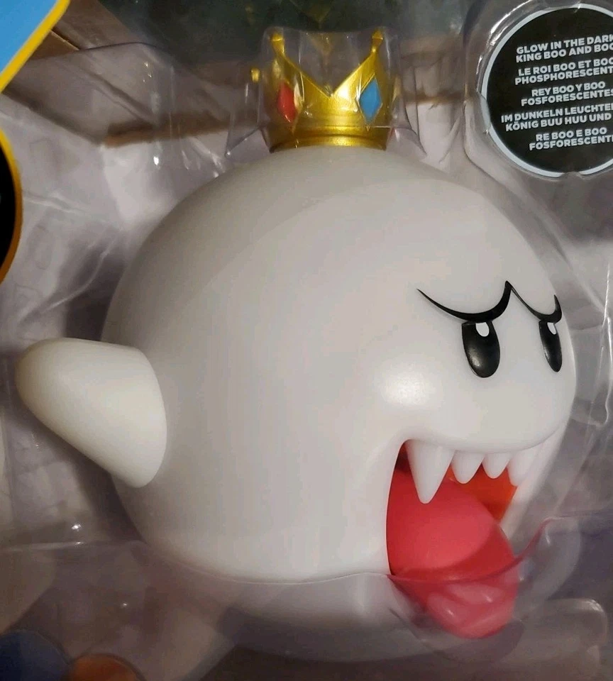 Juego de figuras de acción Nintendo Super Mario King Boo, Luigi & Boo - 3pk Brilla en la oscuridad Foto 2 de 4