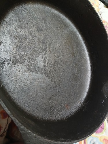 Antique Griswold #6 - 699 Cast Iron Skillet Large Block Logo Sits Flat "Read" - Picture 7 of 12