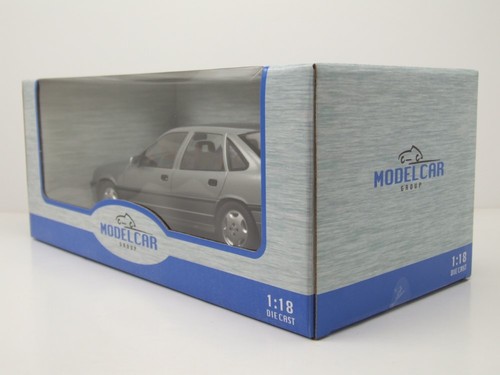 Opel Vectra A 2000 1988 gris oscuro metálico coche modelo 1:18 MCG - Imagen 9 de 9