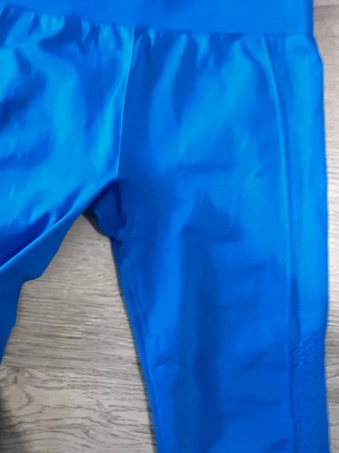 Fabletics Blue Activewear Set Size Medium - Bild 7 von 13