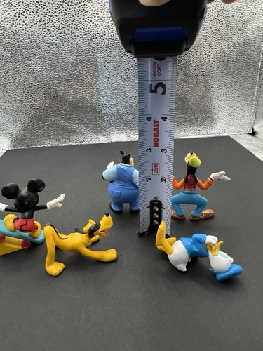 5 Disney Plastic Cake Toppers - Picture 5 of 5
