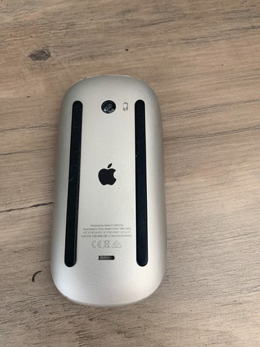 Apple Magic Mouse Wireless Mouse White - 3 - Picture 2 of 2