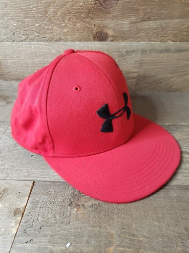 Red/Black Under Armour Fitted Hat Cap Size 7 - Picture 2 of 8