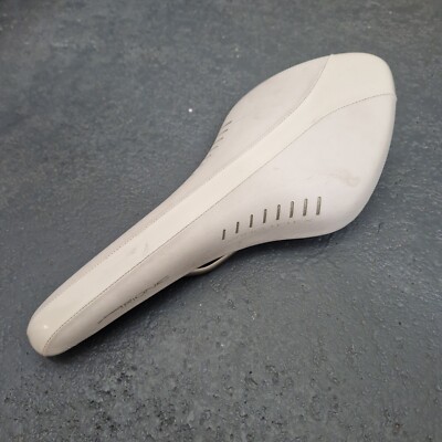 Fizik Arione Carbon verstärkter Sattel 128mm