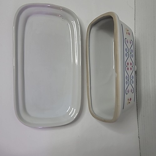 Vintage Cross Stitch Design Ceramic Butter Dish - Picture 10 of 12