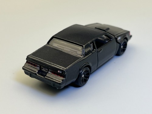 Dom's Buick Grand National - Hot Wheels Fast & Furious - Picture 9 of 14