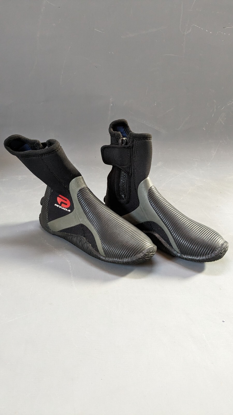 Pinnacle Apex Scuba Boots Size 6 UK Surf Kayak Wake Sup Surf Wind