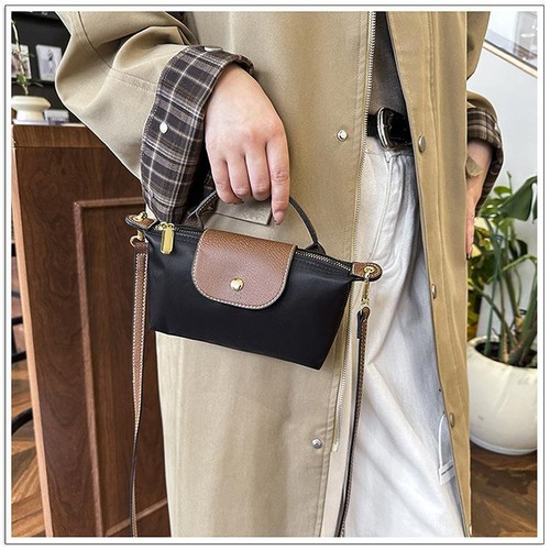 Stylish Women's Mini Messenger Bag Small Nylon Handbag Perfect for Mobile Phones - Picture 11 of 27