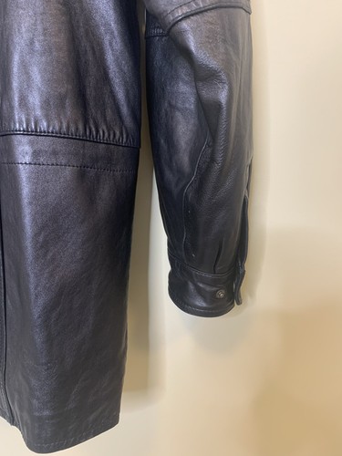 Boston Outfitters schwarzer Ledermantel Jacke Herren L Reißverschluss & Druckknopf Stehkragen - Bild 11 von 12