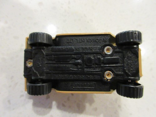 1994 Matchbox Hummer Desert Tan Military Vehicle Diecast Toy - Picture 5 of 8